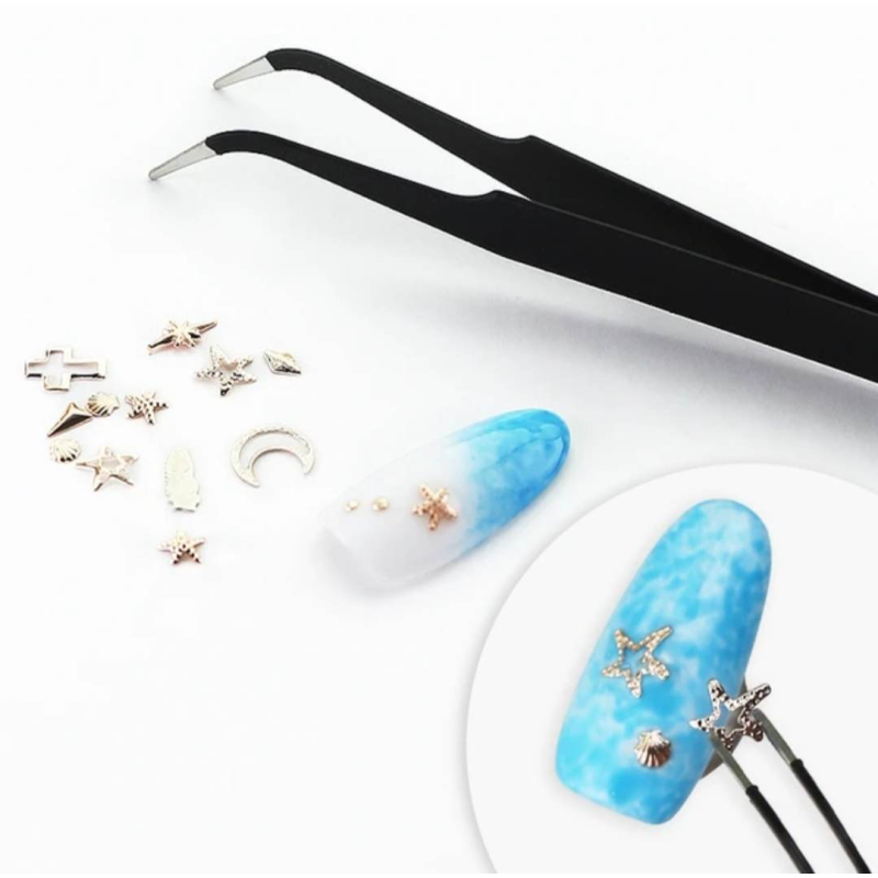 pince-a-strass-courbee onglerie motifs strass vernis permanents matérils onglerie