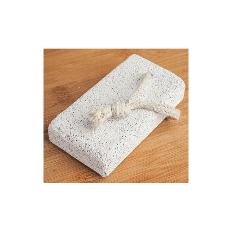 Outils Pédicure : Brosse Ongles + Râpe Pieds Anti - Callosités et Peau Morte